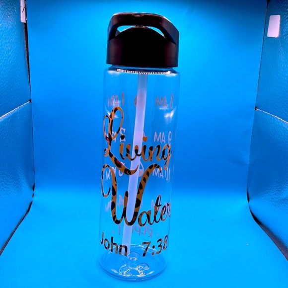 Other - ❤️ 4/$15 Leopard Living Water Water bottle
